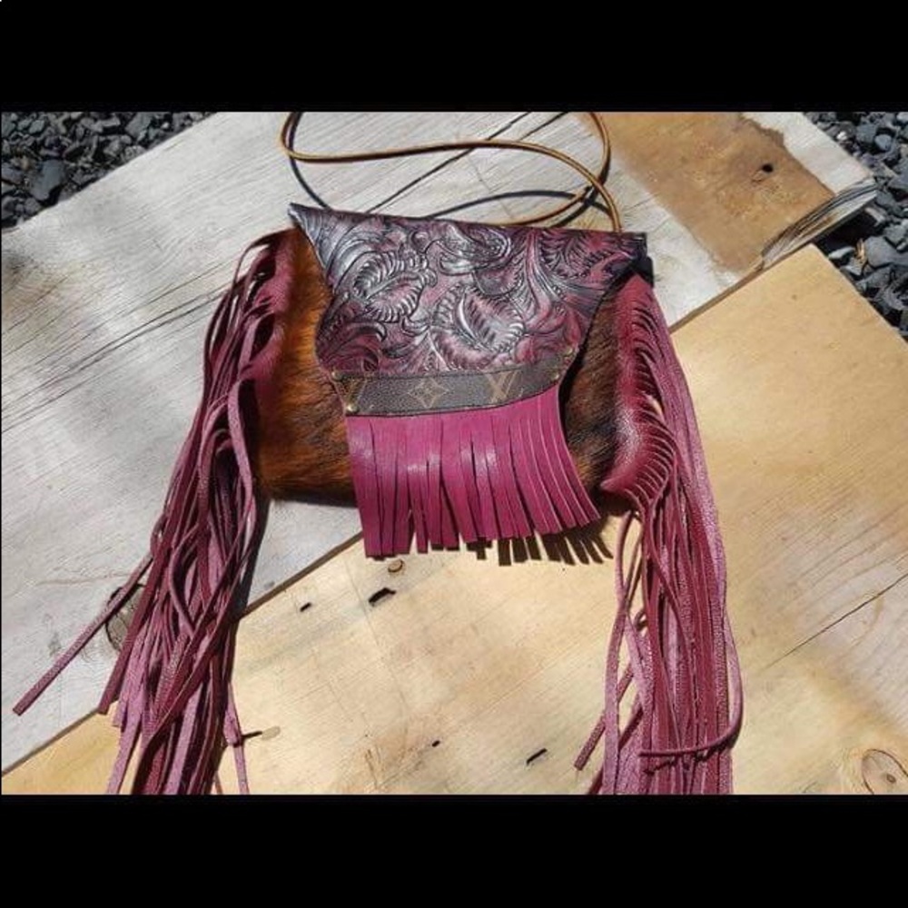 Crossbody purse